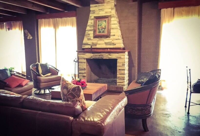 בית מלון כפרי Beautiful Cabin Downtown Tapalpa Oven Mud Barbecue Grill 4 Room 12 Ppl Tv Wifi