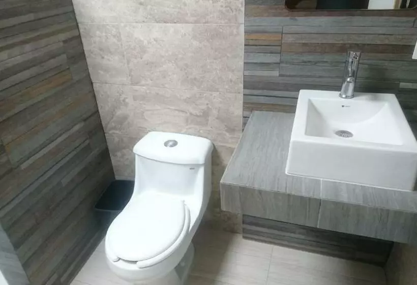 هتل Central