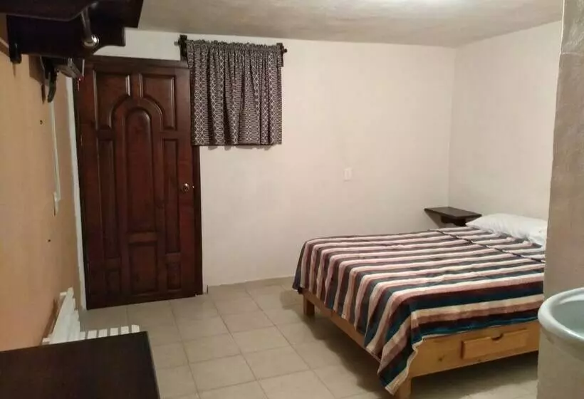 هتل Estancia Ehécatl