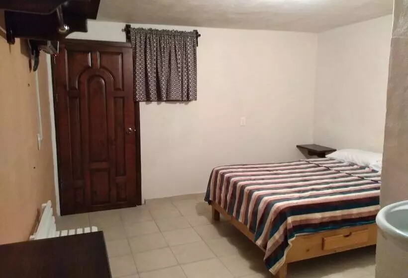 هتل Estancia Ehécatl