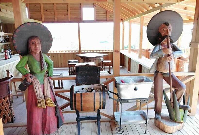 هتل Finca Las Isabeles