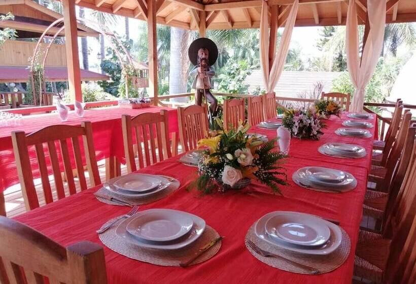 هتل Finca Las Isabeles