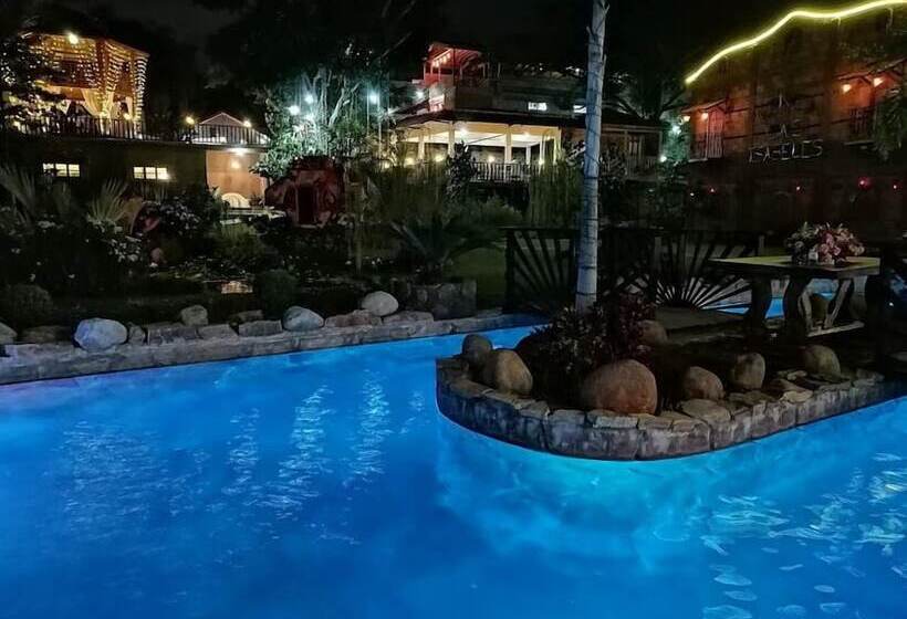 هتل Finca Las Isabeles