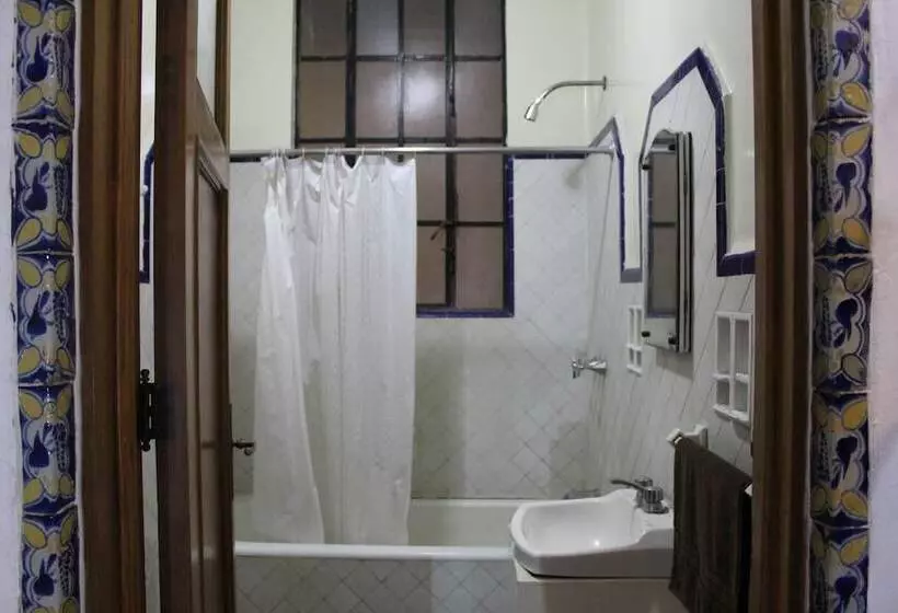 هتل Home Sweet Home