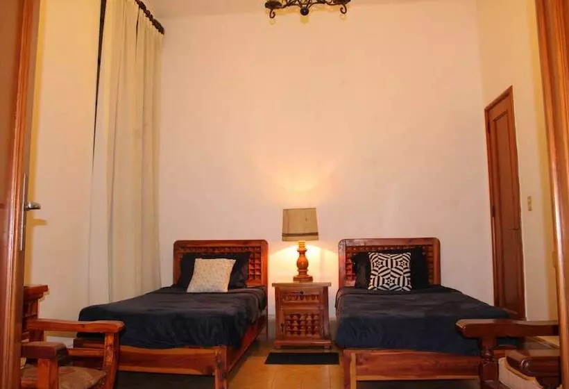 هتل Home Sweet Home