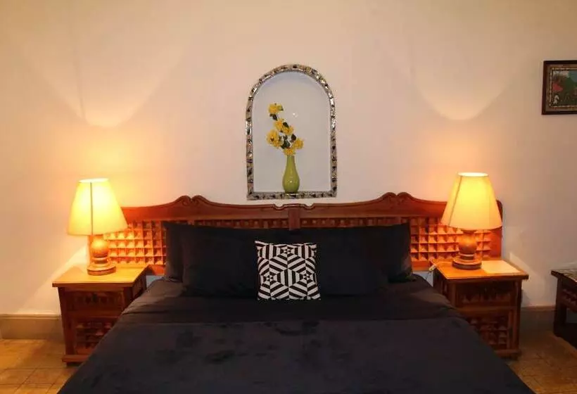 هتل Home Sweet Home