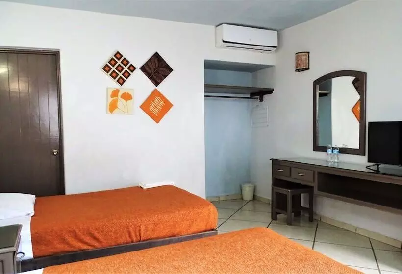 ホテル Ibiza Express