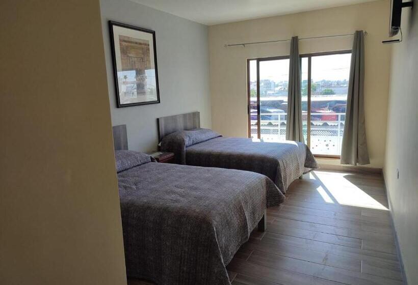 هتل Posada California