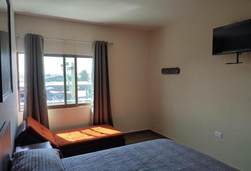 هتل Posada California