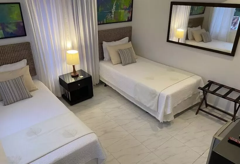 Hotelli Red Ground Village