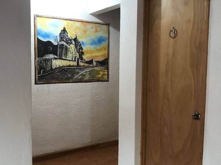 Hotel Revolucion Hospedaje