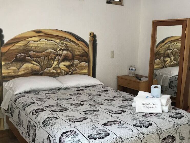 Hotel Revolucion Hospedaje