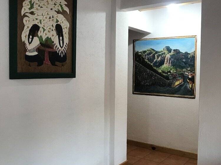 Hotel Revolucion Hospedaje