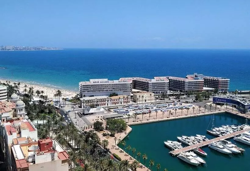 ホテル The Level At Melia Alicante   Adults Only