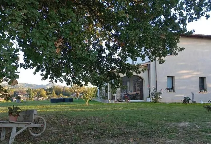 Aamiaismajoitus (B&B) Beb Montefratta