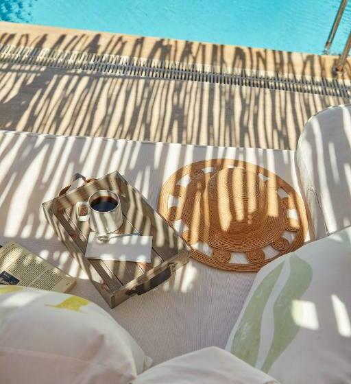 فندق Mai̇son çeşme