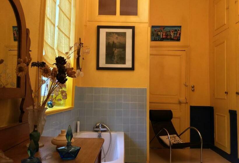 بنسيون Au Temps Jadis