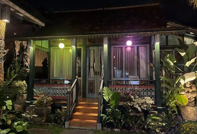 ペンション Villa Telaga Wana