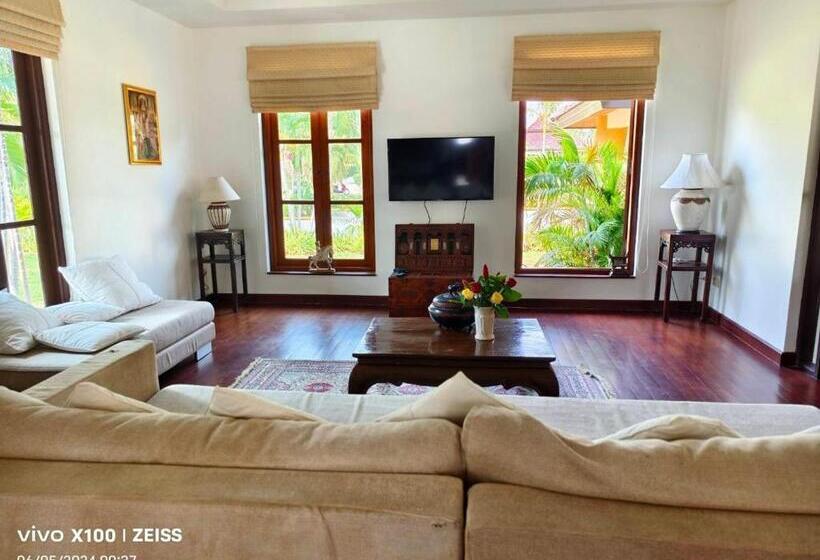 Bed and Breakfast Project 17