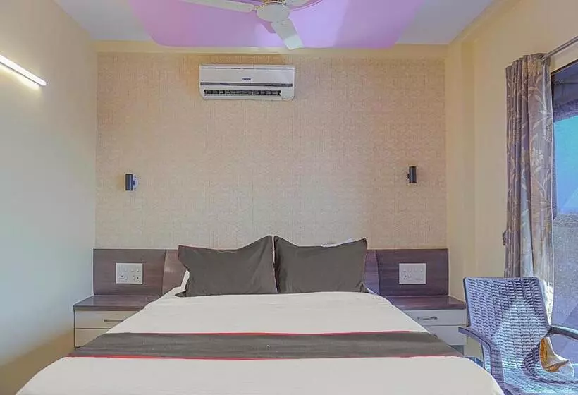 Collection O 83612 Hotel Abasaheb
