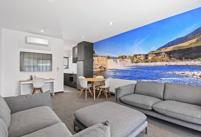 Hotel Grand Suites Murchison