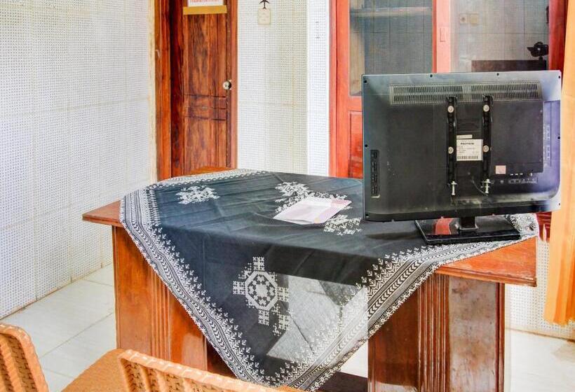 Отель Oyo 90725 Zeevanna Guest House Syariah