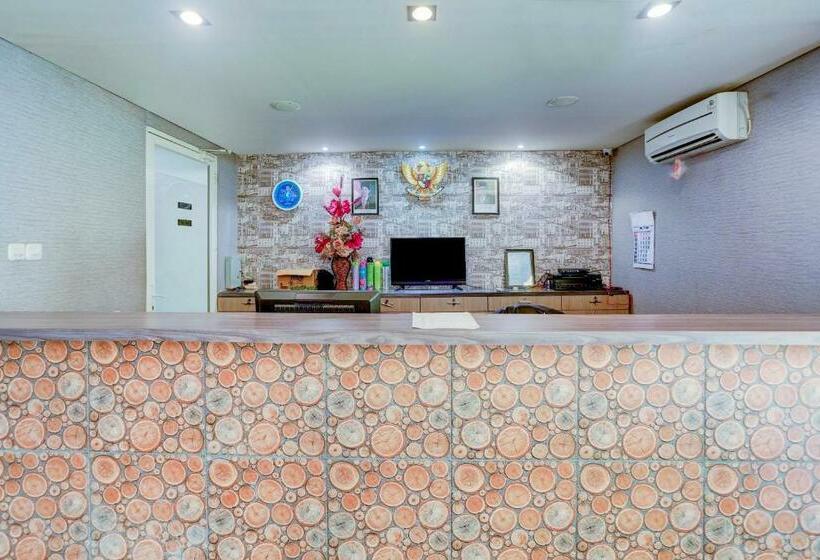 Otel Collection O 90716 Grand Hills  And Resto