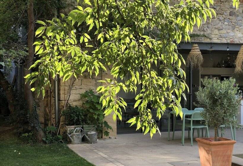 פנסיון Les Nuits Pétillantes