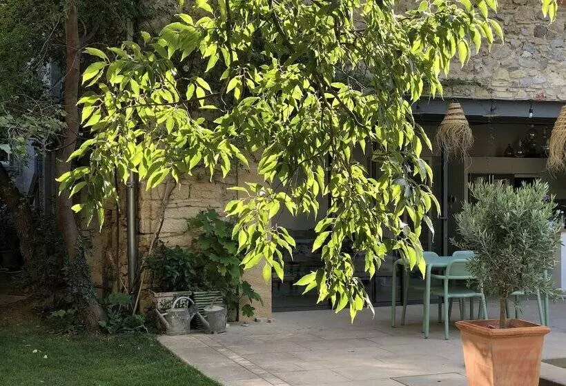 ペンション Les Nuits Pétillantes