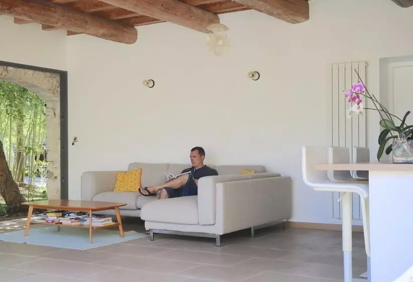 ペンション Les Nuits Pétillantes