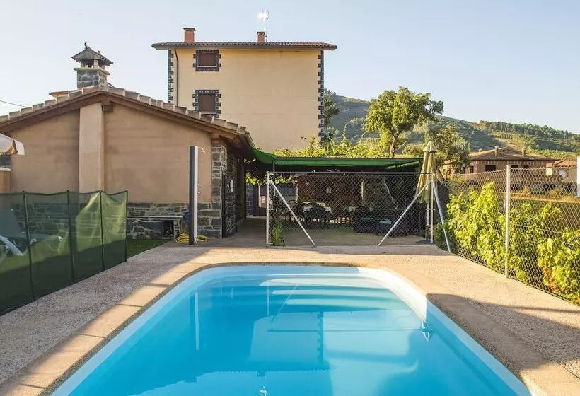 Apartamentos Rurales El Prado