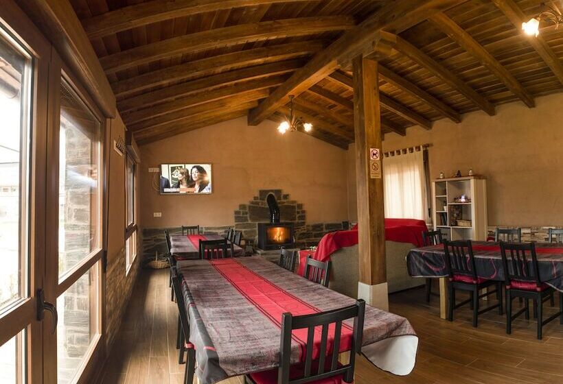 Apartamentos Rurales El Prado