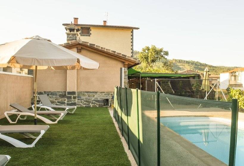 Apartamentos Rurales El Prado