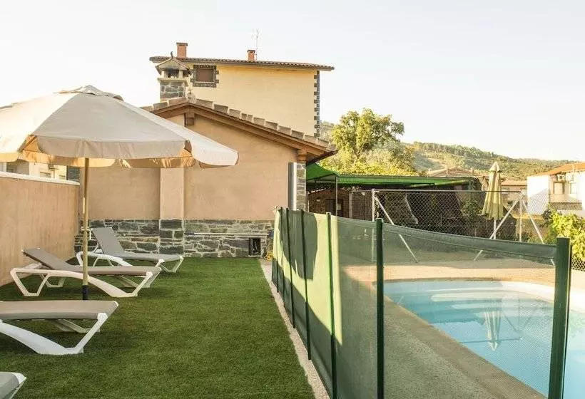 Apartamentos Rurales El Prado