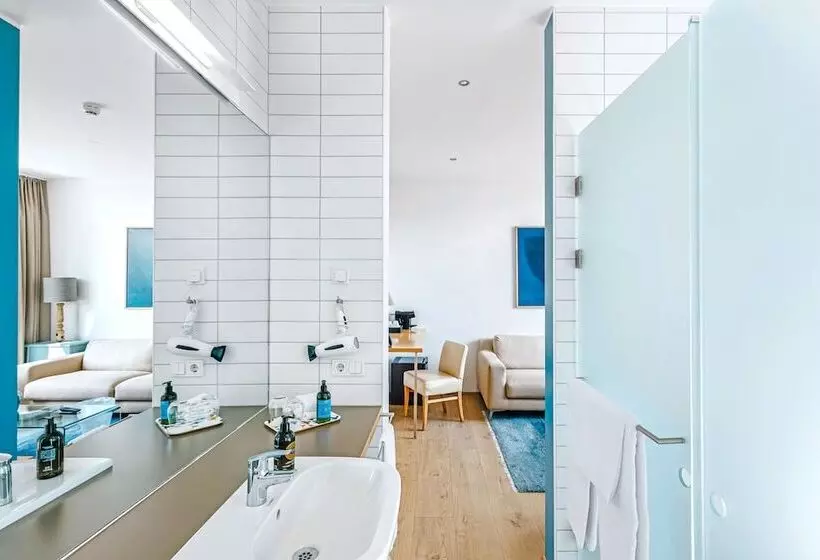 Akureyri   Berjaya Iceland Hotels