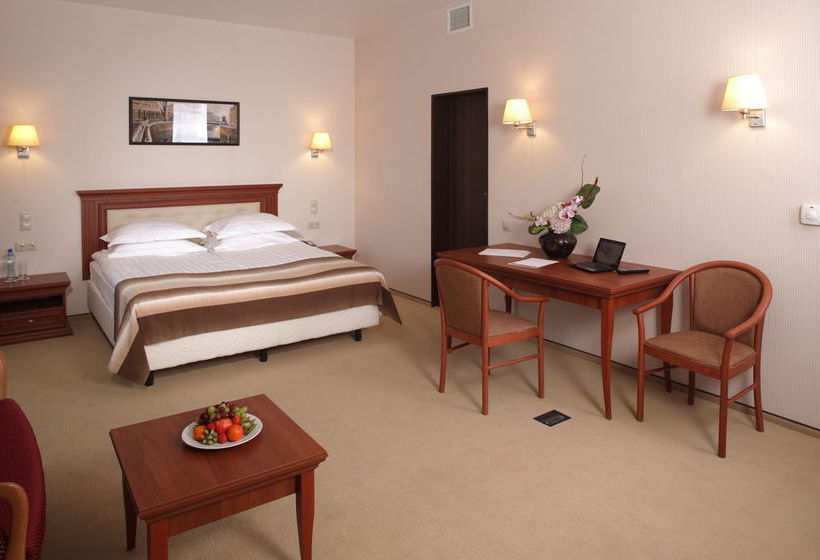 Отель Ramada Domodedovo Moscow