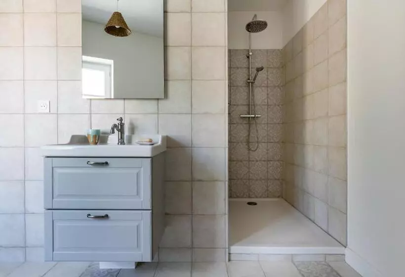 Aamiaismajoitus (B&B) Maison D Hôtes ôvillage