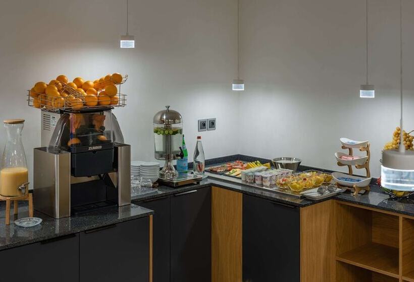 Brit Hotel Paris Orly Rungis