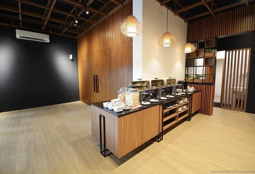 Hotel Fivecord Syariah By Cordela