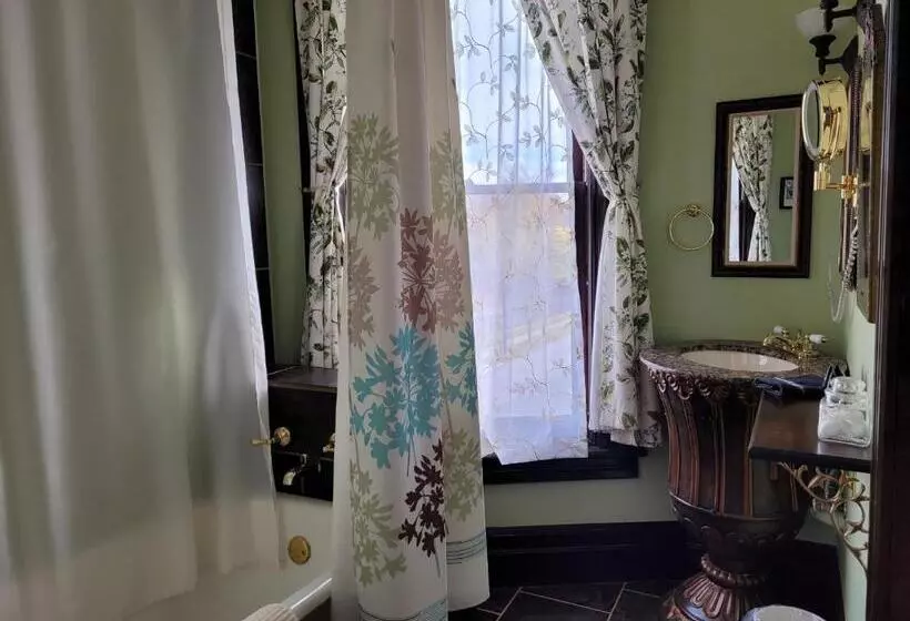 Aamiaismajoitus (B&B) Buffalo Harmony House