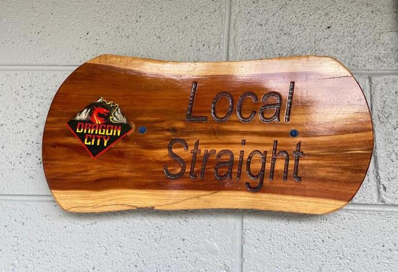 בית מלון כפרי Dragon City