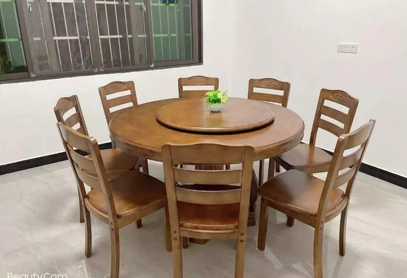 ホテル Longhushan Hanxiangju Homestay