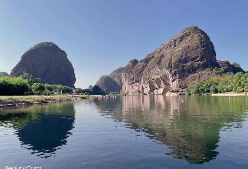 فندق Longhushan Hanxiangju Homestay