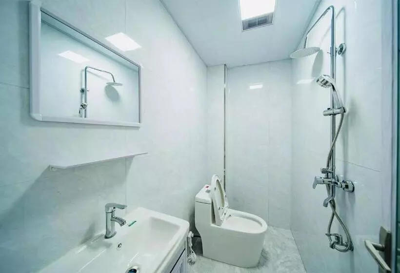 ホテル Longhushan Hanxiangju Homestay