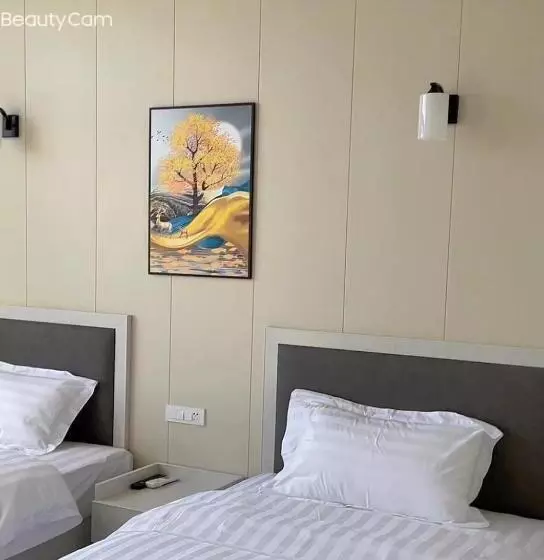 ホテル Longhushan Hanxiangju Homestay