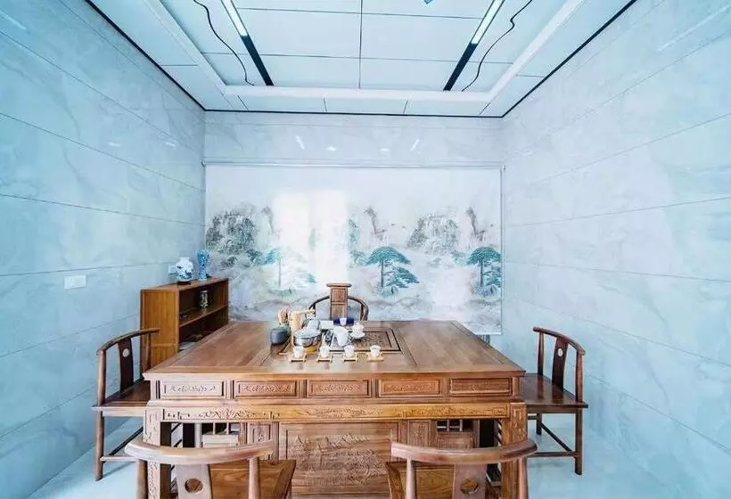 ホテル Longhushan Hanxiangju Homestay