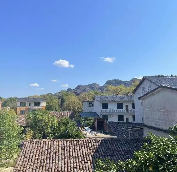 ホテル Longhushan Hanxiangju Homestay
