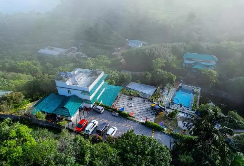 ホテル Treehouse Tabor Hills Resort Vagamon