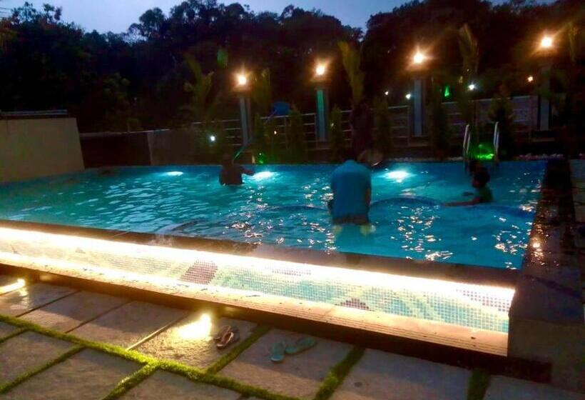 فندق Treehouse Tabor Hills Resort Vagamon