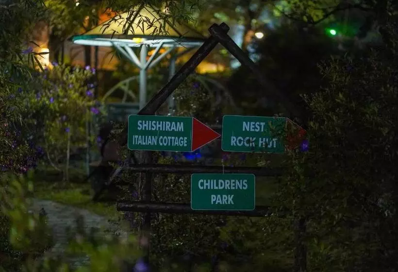 ホテル Treehouse Tabor Hills Resort Vagamon